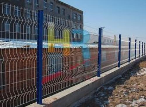 桃型柱護(hù)欄網(wǎng)