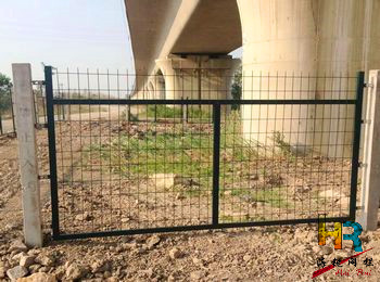 鐵路護(hù)欄網(wǎng)18